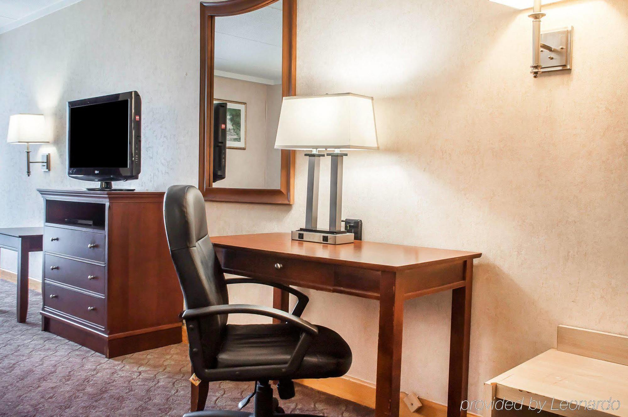 Clarion Hotel Buffalo Airport Williamsville Buitenkant foto