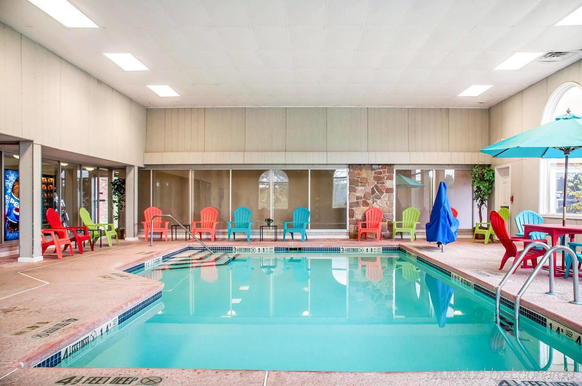 Clarion Hotel Buffalo Airport Williamsville Buitenkant foto